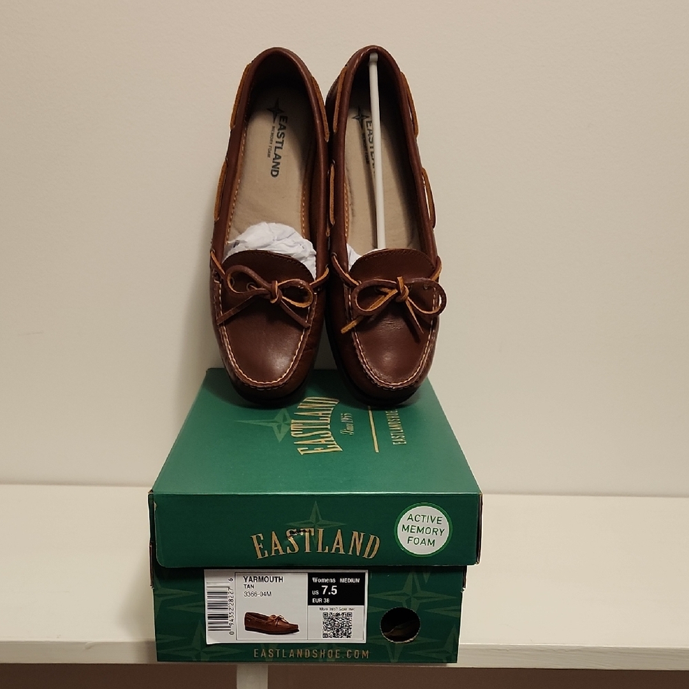 Eastland Yarmouth Women's Tan Leather Loafers